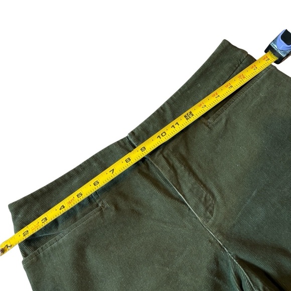 NWT JONES SPORT Green Corduroy Stretch straight leg Pants, Size 10 - Picture 10 of 11